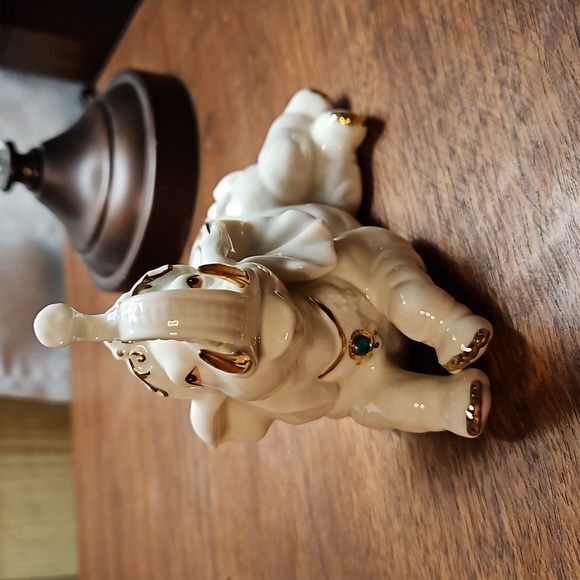 Vintage 1998 Yh porcelain jeweled w gold trim good luck elephant - Picture 2 of 5